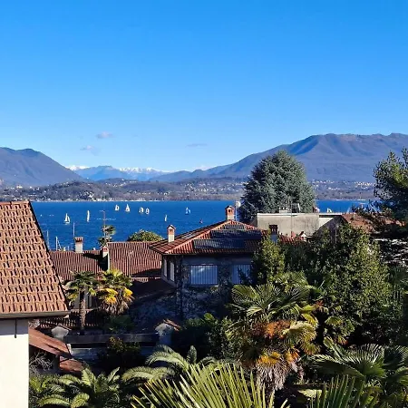 Villa Grappoli With Balcony And Lake View Lägenhet *